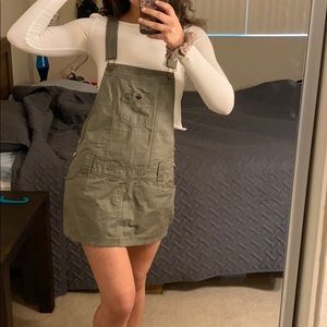 Overall dress